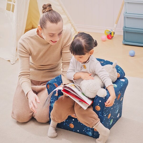 HOMCOM Kids Armchair, Planet Theme with Non-Slip Feet, Sturdy Wooden Frame, Comfortable Seating for Children, Blue Aosom UK