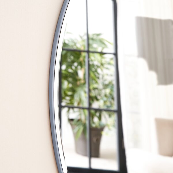 Apartment Round Frame Wall Mirror