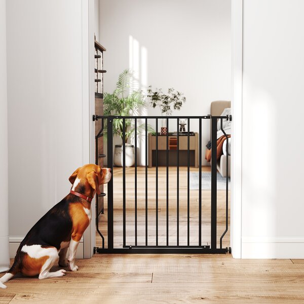 PawHut Extra Wide Dog Safety Gate, with Door Pressure, for Doorways, Hallways, Staircases - Black Aosom UK
