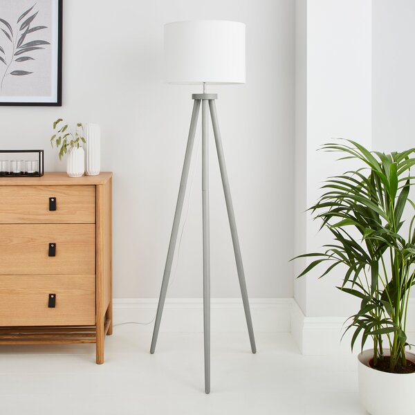 Jandia Wooden Tripod Floor Lamp