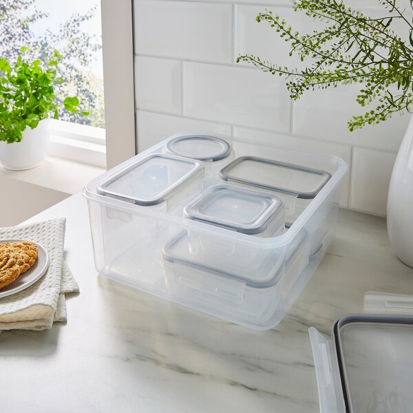 Set of 8 Clip Lock Containers