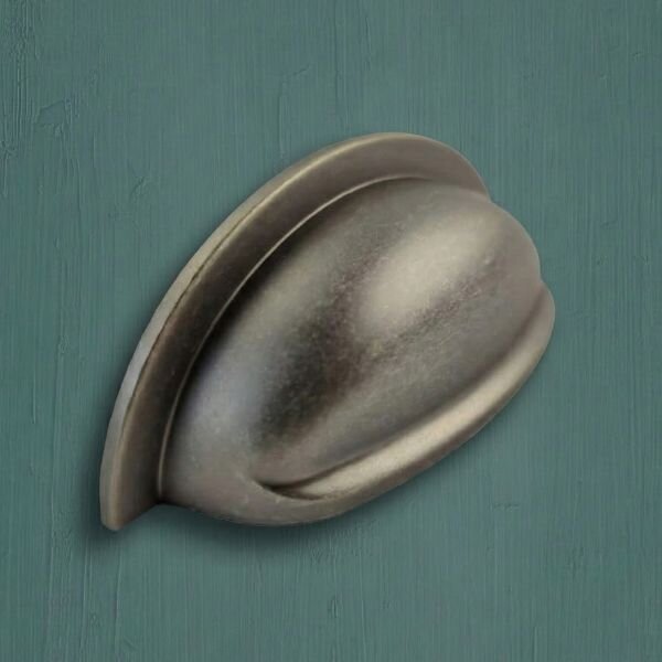 La Coquille Shell Cup Handle