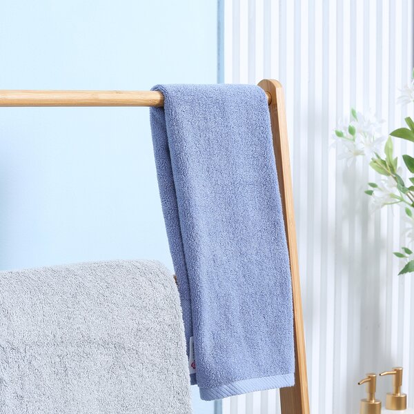Kleankin Bamboo Towel Stand Freestanding with 3 Rails & 3 Shelves, Foldable Towel Holder for Bathroom, Space-Efficient Aosom UK