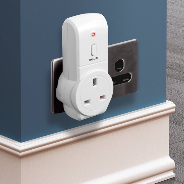 Status Remote Control Socket White