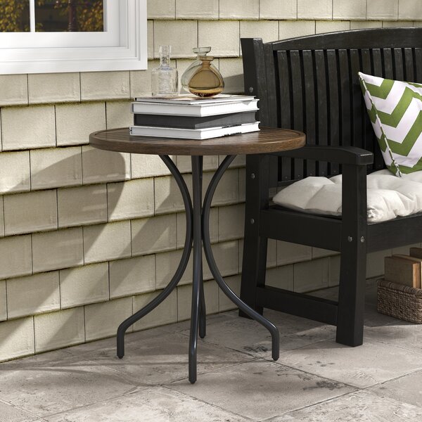Outsunny Φ66cm Garden Side Table, Round Bistro Coffee Table, Outdoor Patio Table with Steel Frame and Slat Tabletop for Balcony and Porch, Brown Wood Grain
