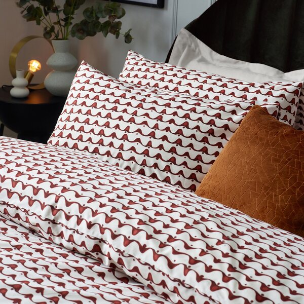 HÖEM Avery Cotton Rich Red Duvet Cover & Pillowcase Set