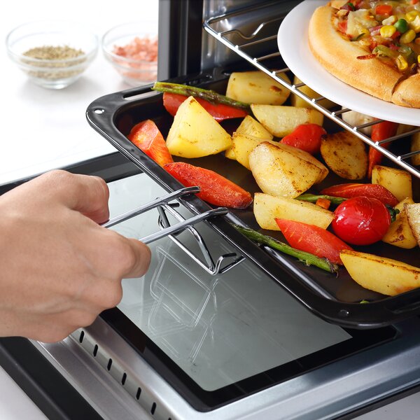 HOMCOM Convection Mini Oven, 16L Countertop Electric Grill, Toaster Oven w/ Adjustable Temperature, 60 Min Timer, Crumb Tray, 1400W Aosom UK