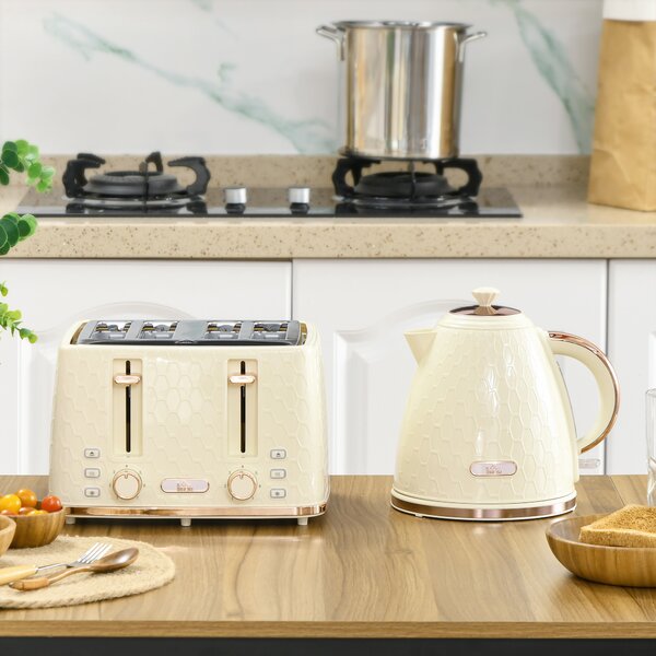HOMCOM Cream Kettle and Toaster, 1.7L 3000W Fast Boil Jug Kettle w/ Auto Shut Off, 4 Slice Toaster w/ 7 Level Browning Controls Aosom UK