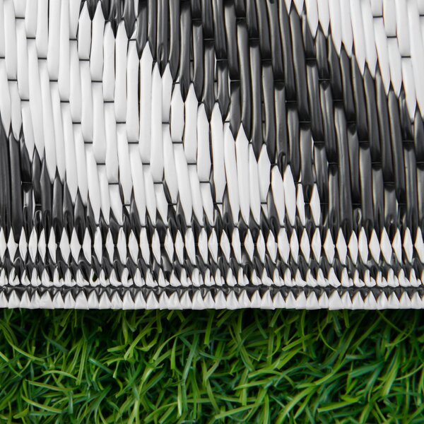 Outsunny Reversible Outdoor Mat: Portable Plastic Straw Rug for RVs, Gardens & Decks, Black & White, 121x182 cm Aosom UK