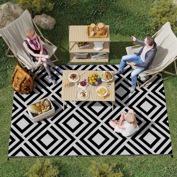 Outsunny Reversible Outdoor Mat, Plastic Straw Rug with Carry Bag & Ground Stakes, Black and White Rhombus, 182x274cm Aosom UK