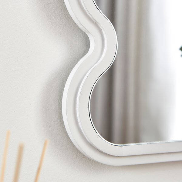 Ribbed Wavy Dressing Table Wall Mirror