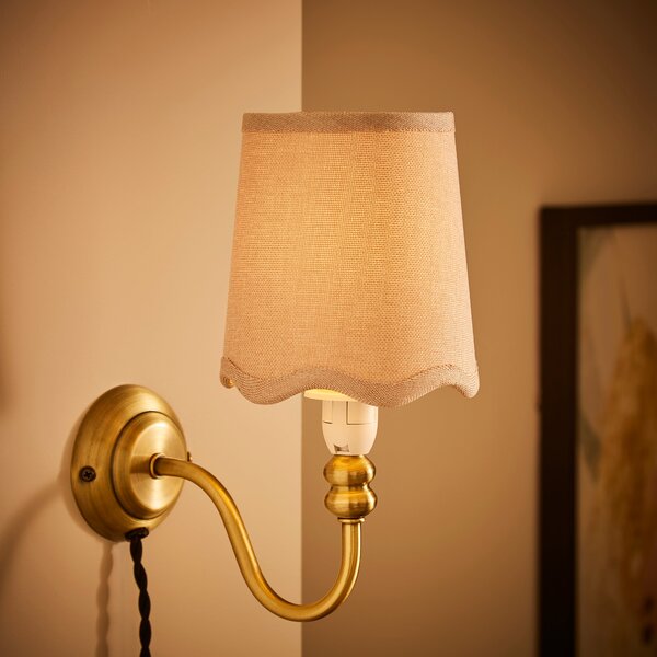 Scalloped Edge Linen Lamp Shade