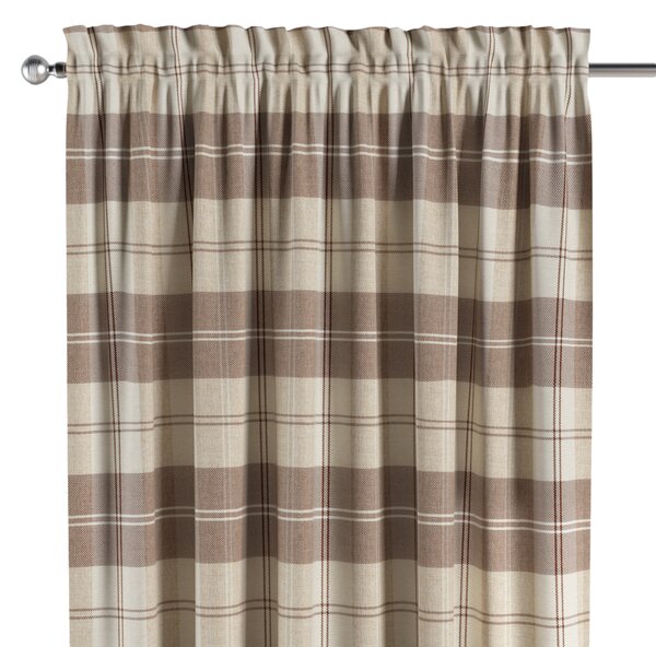 Slot and frill curtain