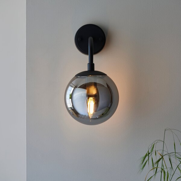 Vogue Newton Wall Light