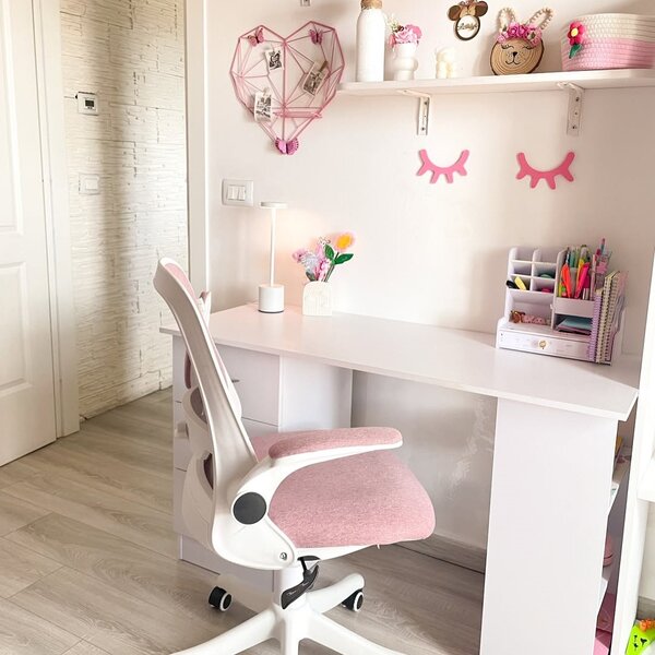 HOMCOM Computer Desk, Writing Table, PC Workstation with 3 Storage Shelves and Drawers, Silver Handle, for Home Office, White