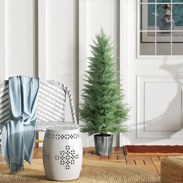 HOMCOM 135cm Artificial Cypress Trees Set of 2, UV Resistant Artificial Plants with Decorative Pot, Fake Plants for Indoor Outdoor Decor, Green