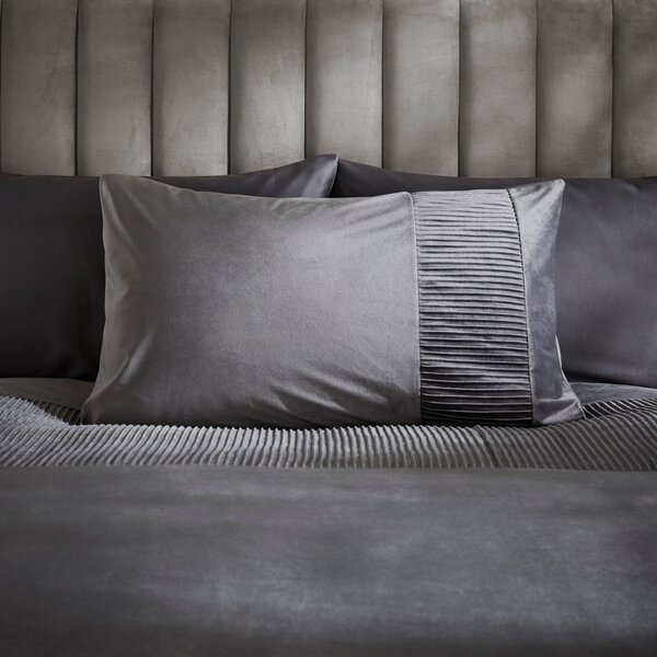 Liliana Pleated Luxury Velvet Duvet Cover and Pillowcase Set