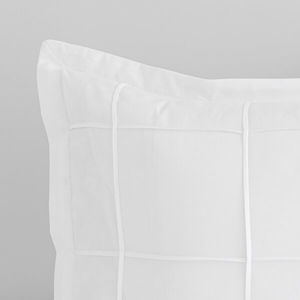 Jessa Pintuck Oxford Pillowcase