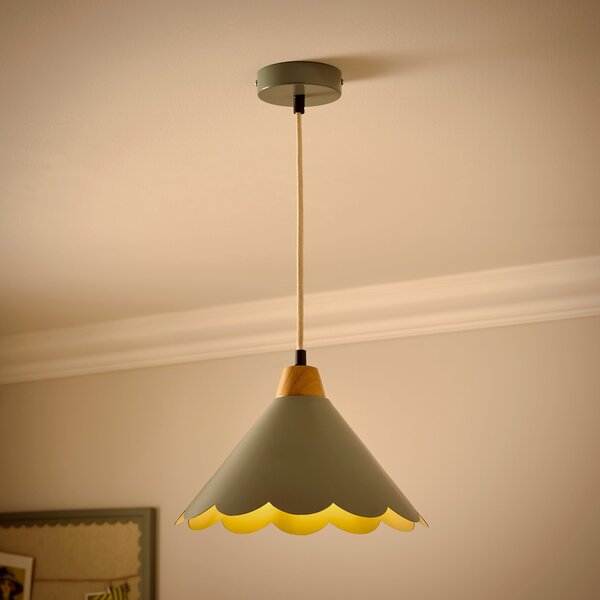 Remi Scalloped Pendant Light