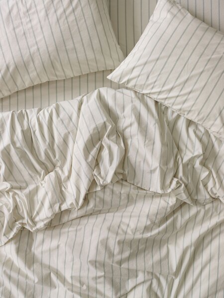 Mellow Green Slumber Stripe Cotton Duvet Cover | Single | Piglet in Bed