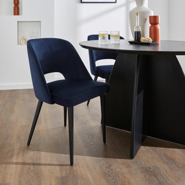 Effy Round Dining Table with 4 Lillia Navy Velvet Dining Chairs