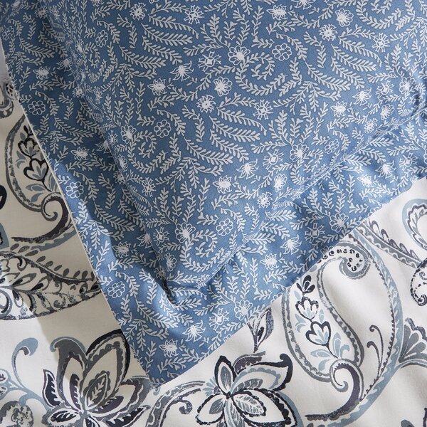 Laurel Paisley Oxford Pillowcase