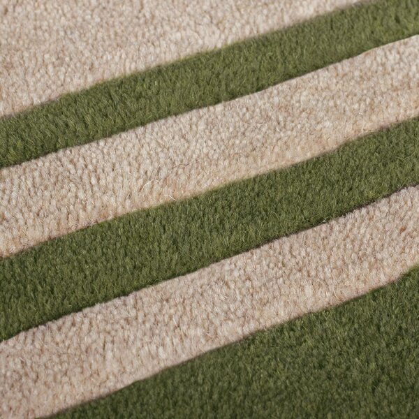 Lois Scallop Border Wool Runner