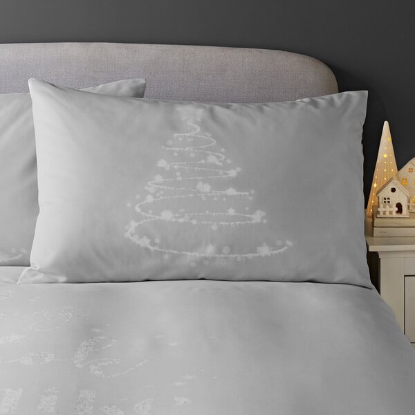 Catherine Lansfield A Lot Like Christmas Reversible Duvet Cover and Pillowcase Set