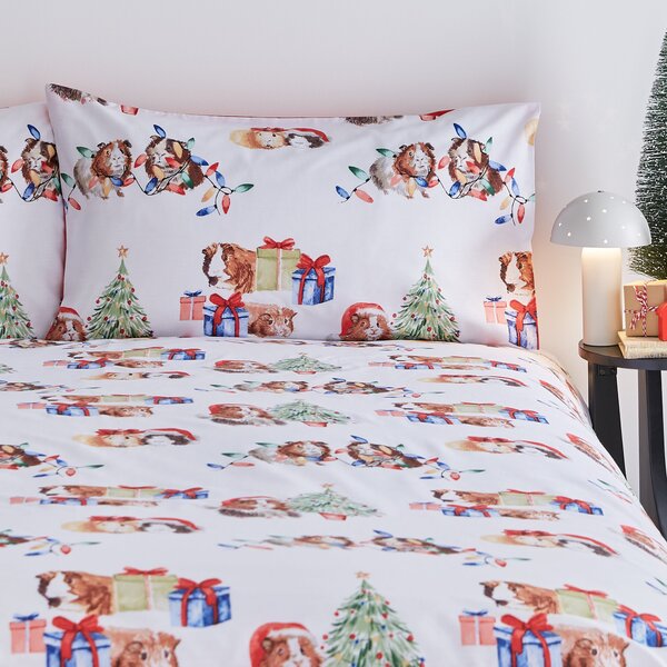 Catherine Lansfield Christmas Guinea Pigs Reversible Duvet Cover and Pillowcase Set