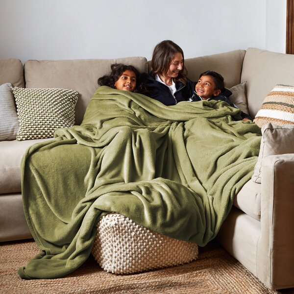 Supersize Family Snuggle Throw Blanket