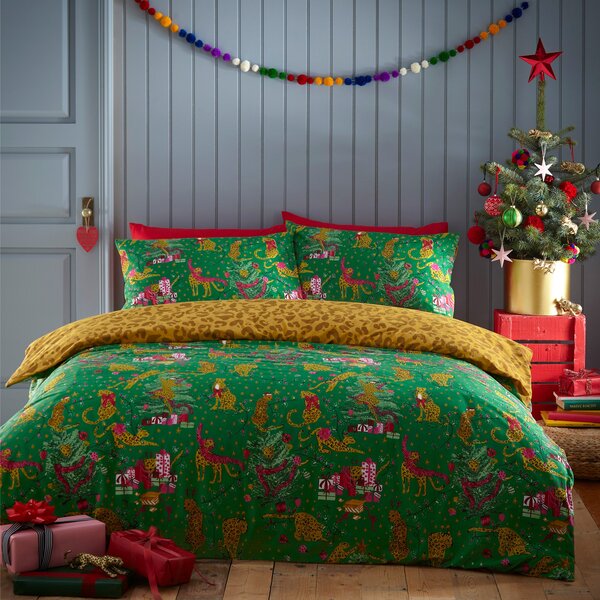 Furn. Purrfect Christmas Green & Gold Duvet Cover and Pillowcase Set