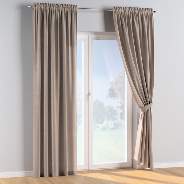 Slot and frill curtains