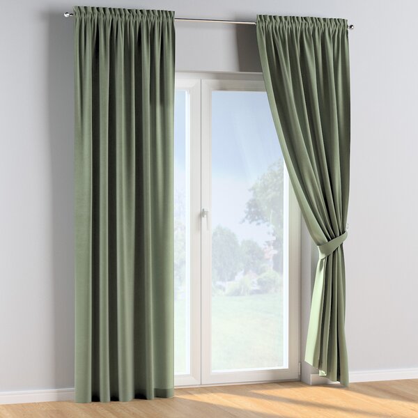 Slot and frill curtains