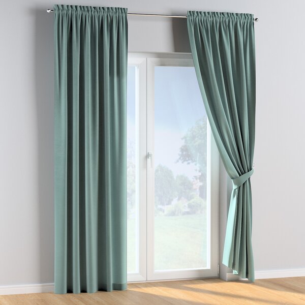 Slot and frill curtains