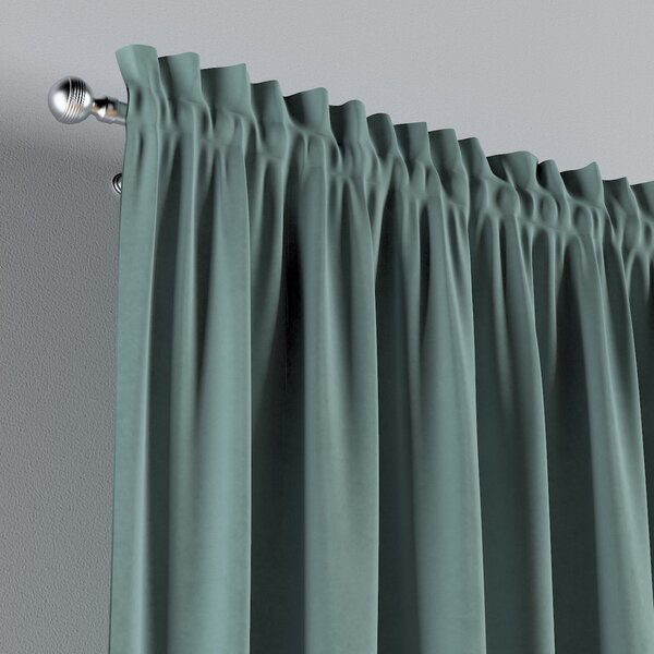 Slot and frill curtains