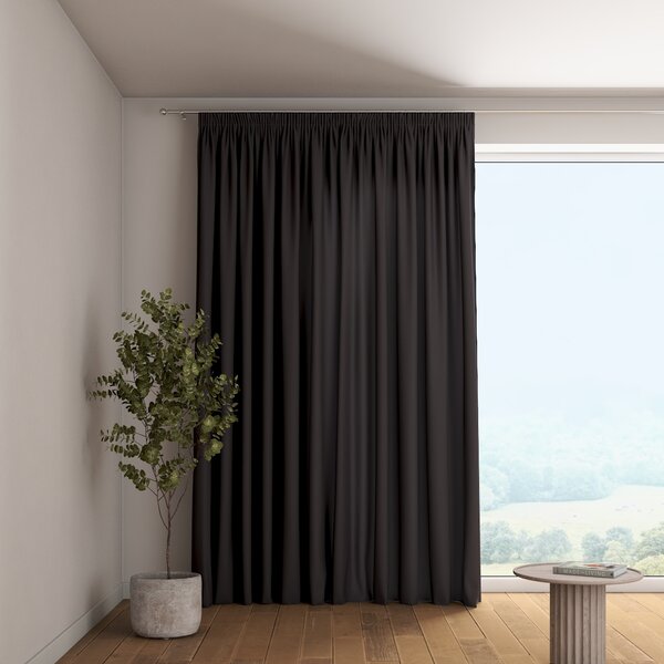Pencil pleat curtain