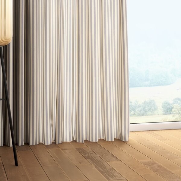 Pencil pleat curtain