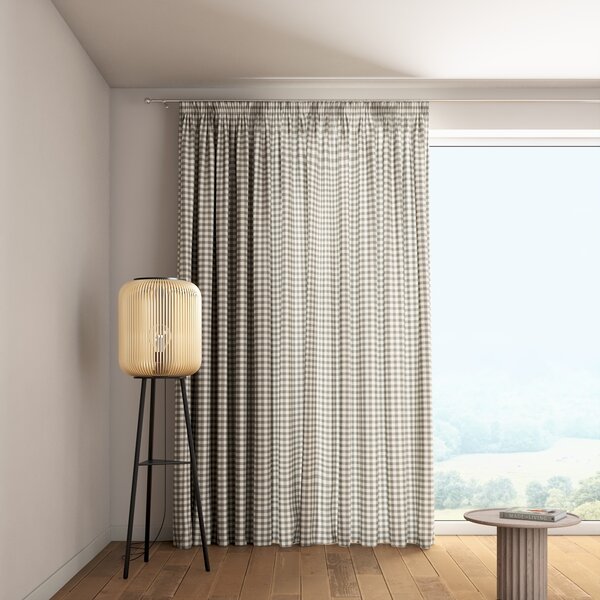 Pencil pleat curtain