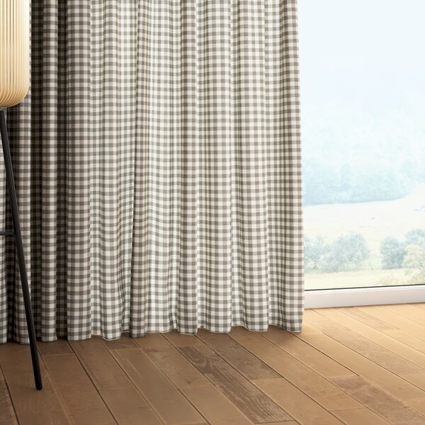Pencil pleat curtain