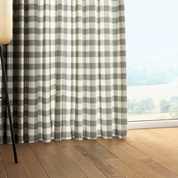 Pencil pleat curtain