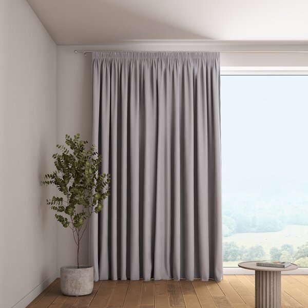 Pencil pleat curtain