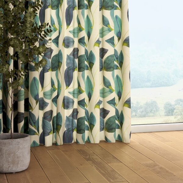 Pencil pleat curtain