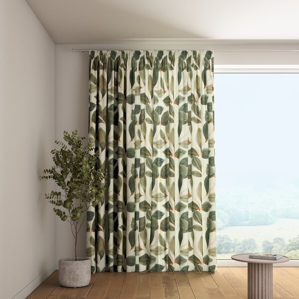 Pencil pleat curtain