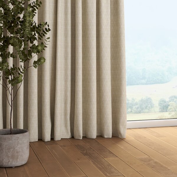 Pencil pleat curtain