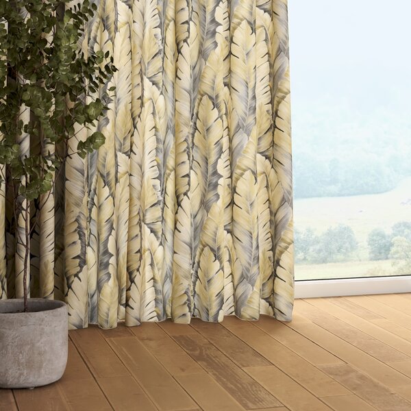 Pencil pleat curtain