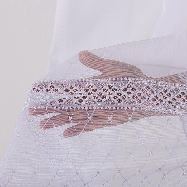 Pencil pleat voile/net curtain