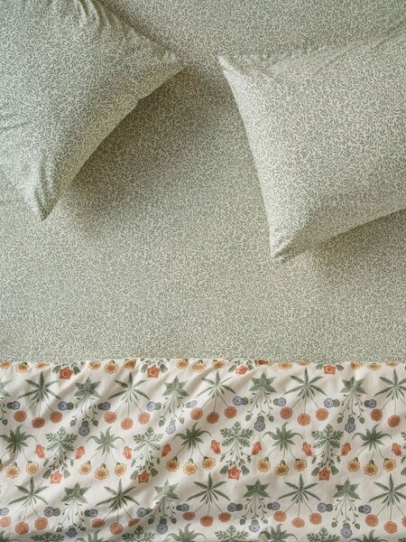 Mellow Green Standen Cotton Fitted Sheet | Single | Piglet in Bed