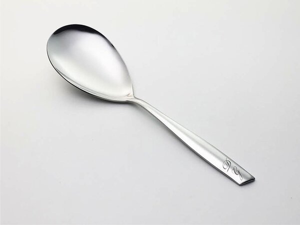 Laser Engraving of Two Letters on Cutlery and Favours to Personalise Your Gifts and Your Table