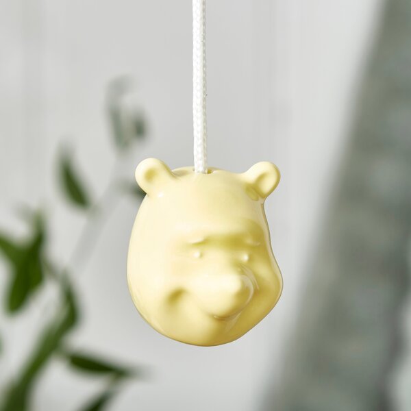 Disney Winnie the Pooh Head Light Pull Yellow