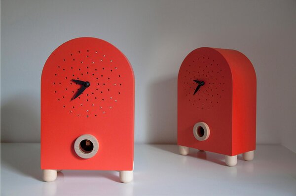 Tabletop Cuckoo Clock Marconi 17x11xh27 with Maple Wood Details in Red Colour